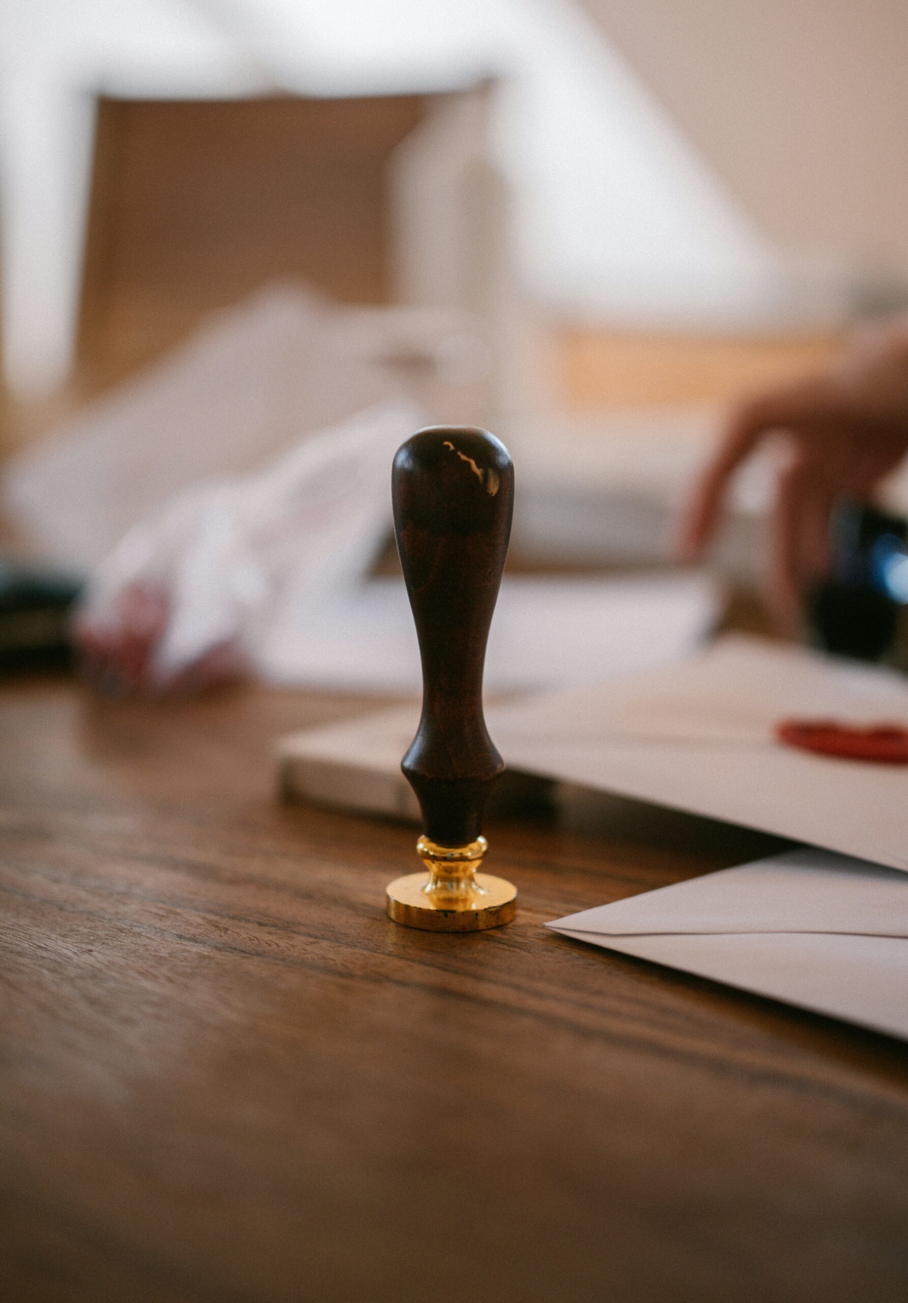 raymond-petrik-OlIUGzk4His-unsplash
